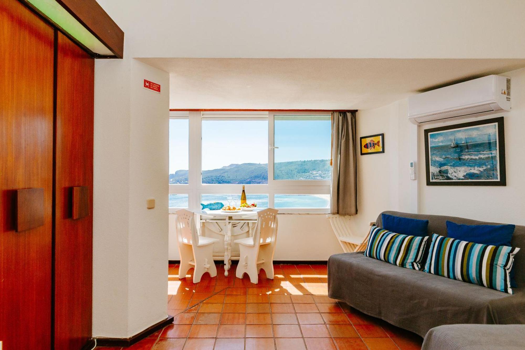Rent4Rest - Sesimbra Ocean View Studio ภายนอก รูปภาพ
