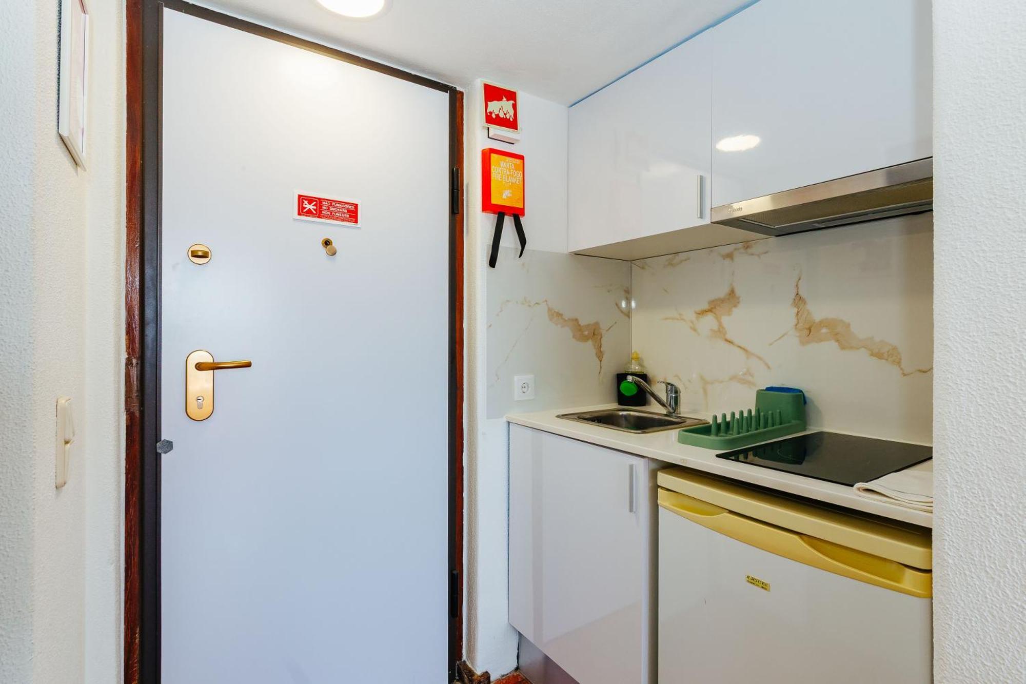 Rent4Rest - Sesimbra Ocean View Studio ภายนอก รูปภาพ